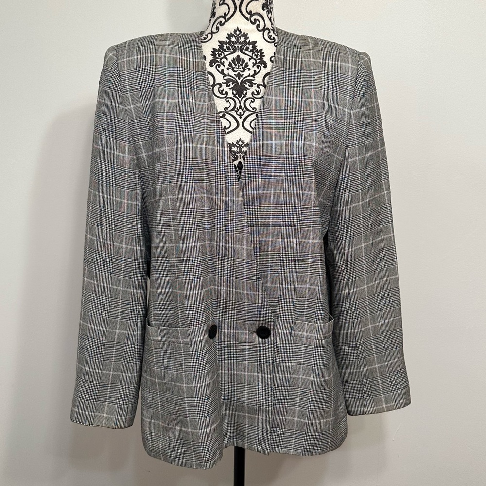 Vintage Christopher Women’s gray plaid Lined Pockets blazer jacket Size 15/16.